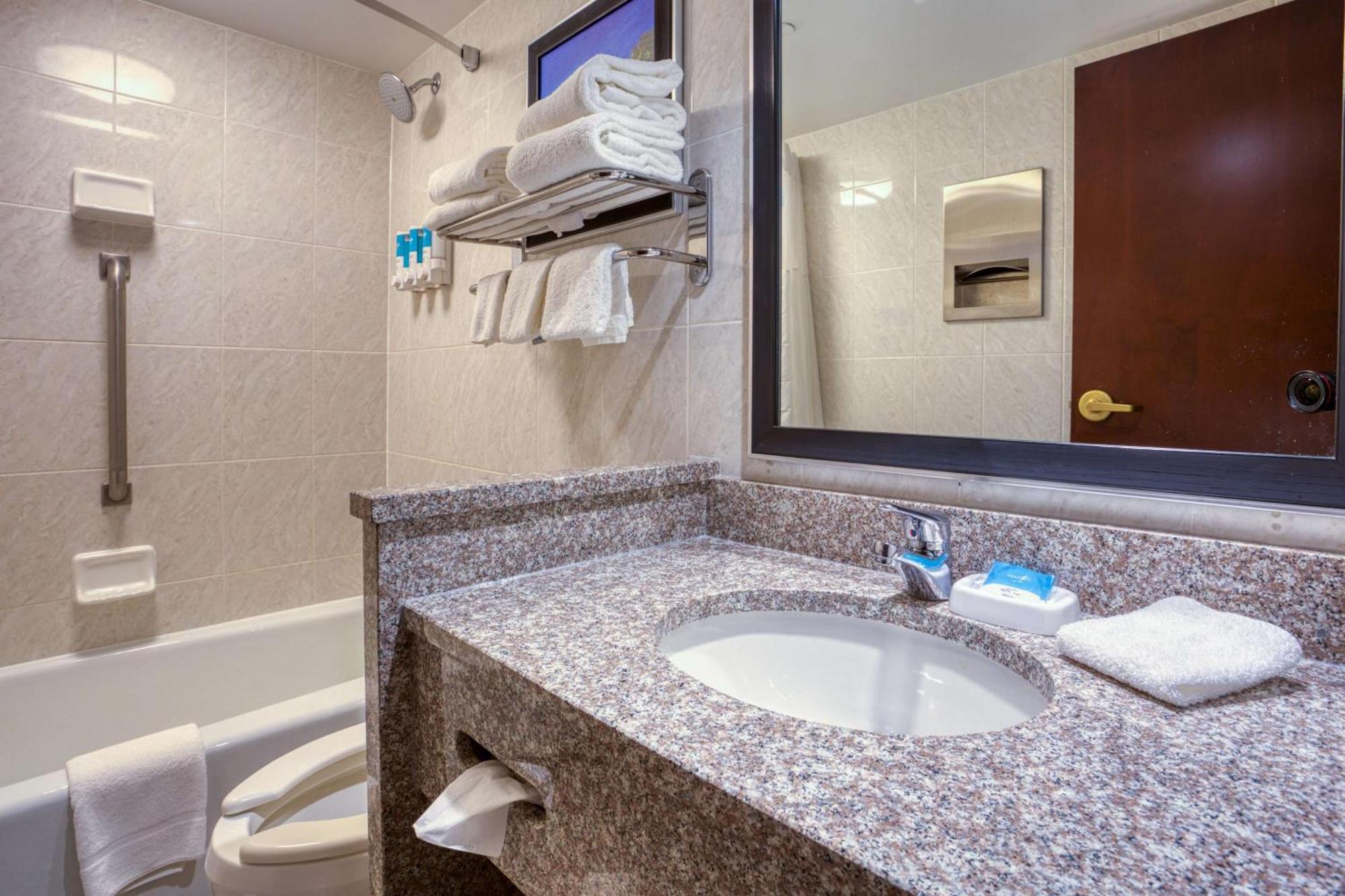 Drury Inn & Suites St. Louis - Фервь'ю-Гайтс Екстер'єр фото