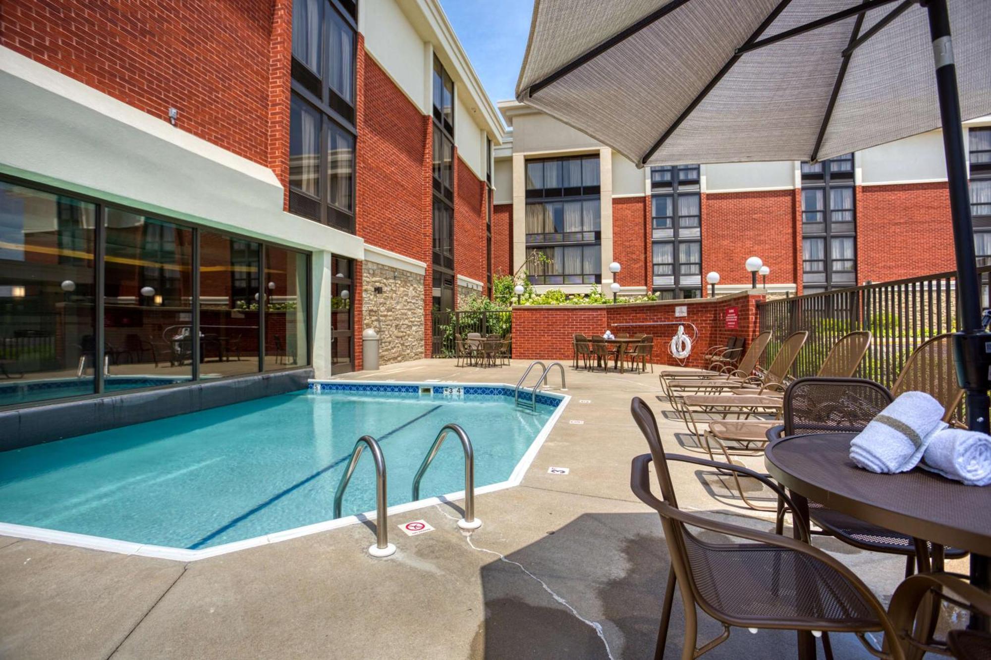 Drury Inn & Suites St. Louis - Фервь'ю-Гайтс Екстер'єр фото