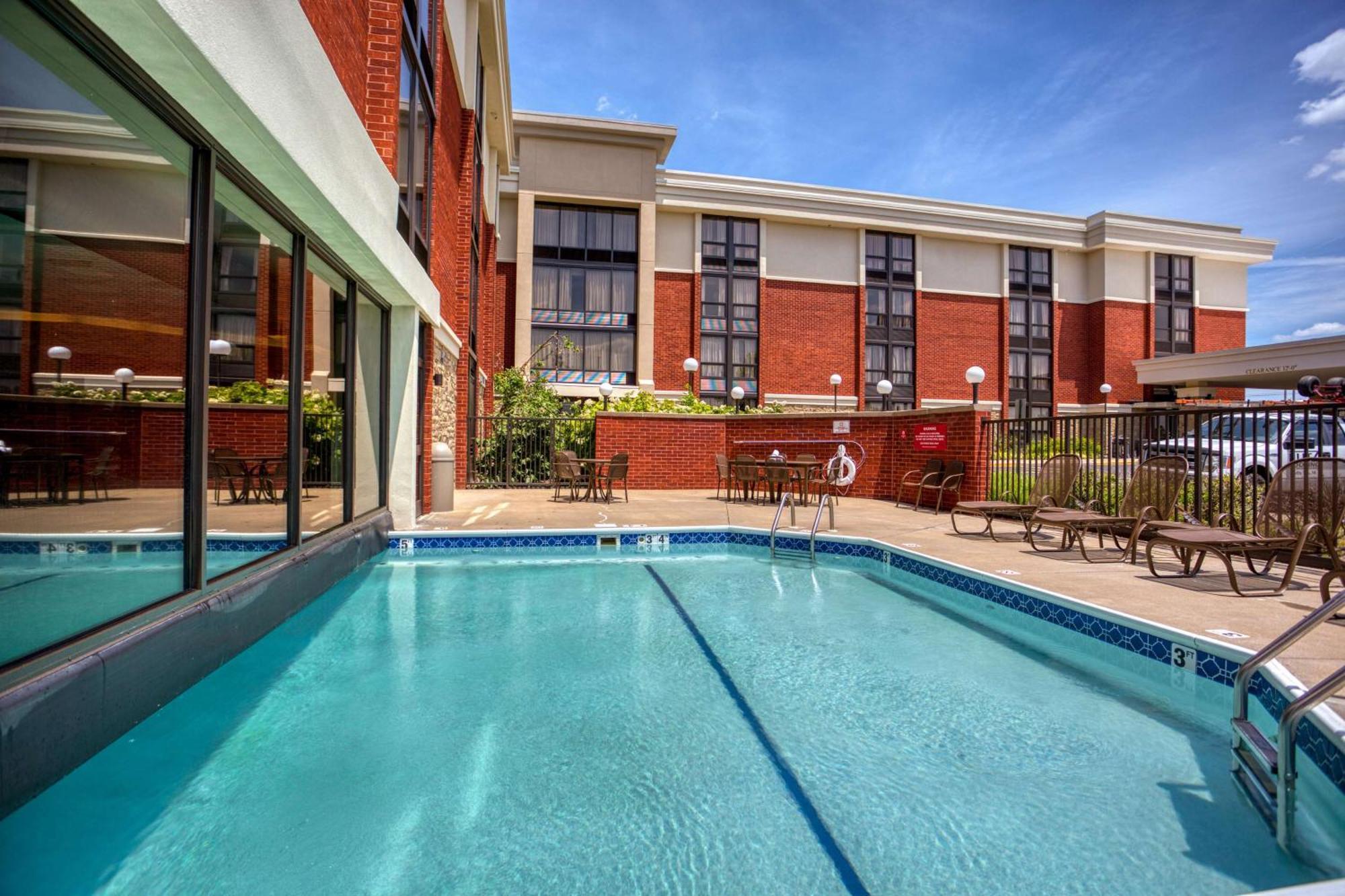 Drury Inn & Suites St. Louis - Фервь'ю-Гайтс Екстер'єр фото